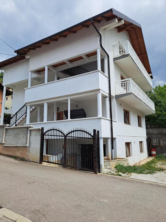 Apartments Neyla SJJ Exterior photo